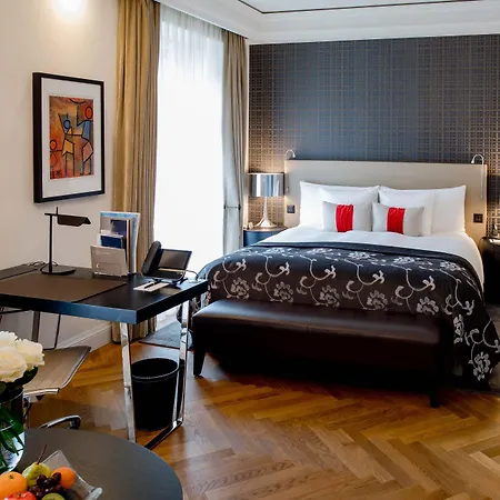 Schweizerhof & Hotel 5*