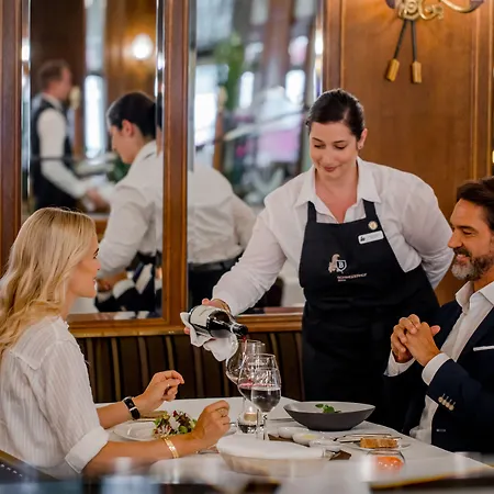 Schweizerhof & 5* Berne