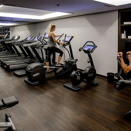 ホテル Schweizerhof & ベルン
