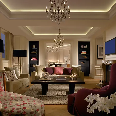 Hotel Schweizerhof & 5*