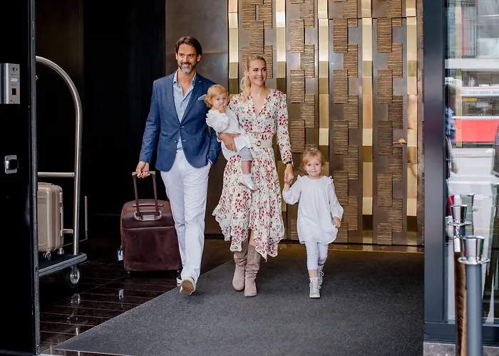 Schweizerhof & Отель Берн