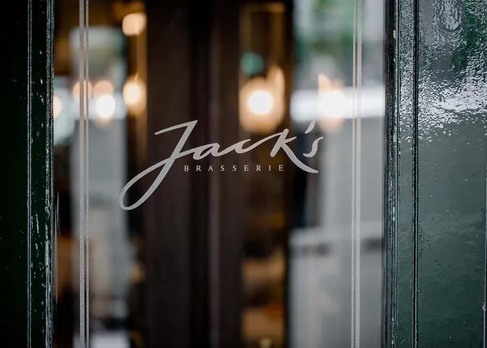 Schweizerhof & Отель 5*