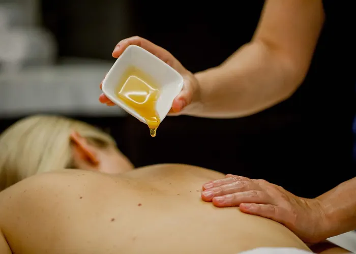 Schweizerhof & Отель Берн